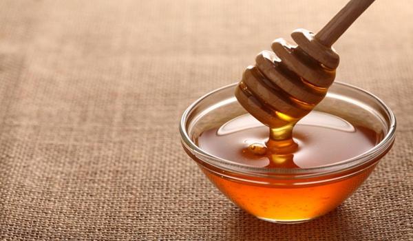 经常喝蜂蜜水可以预防风寒咳嗽的作用介绍图片