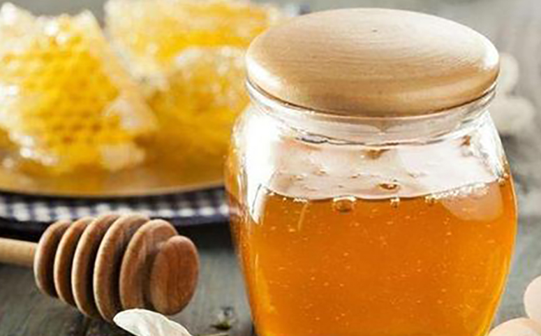 普洱茶和蜂蜜一起喝有美颜的作用介绍图片
